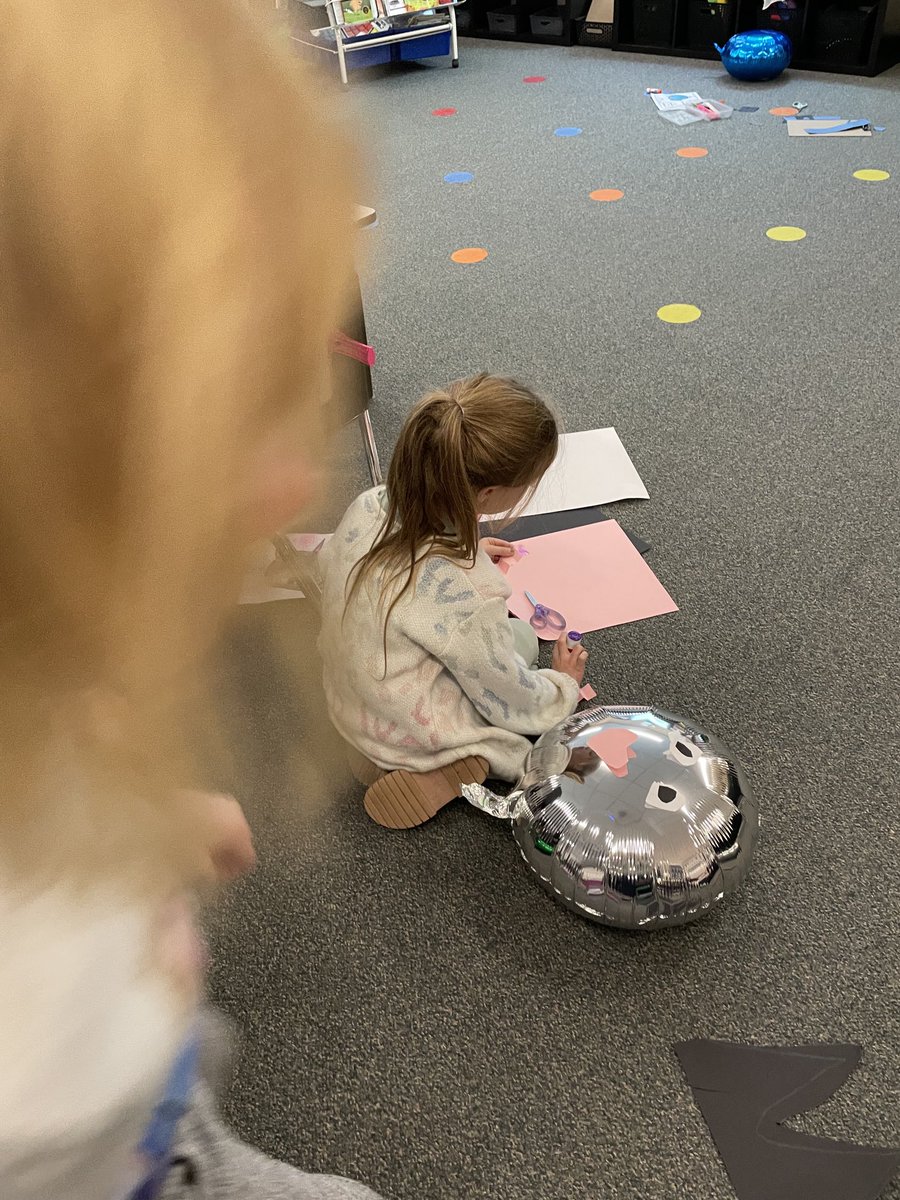 Mrs. Hixson tweet media