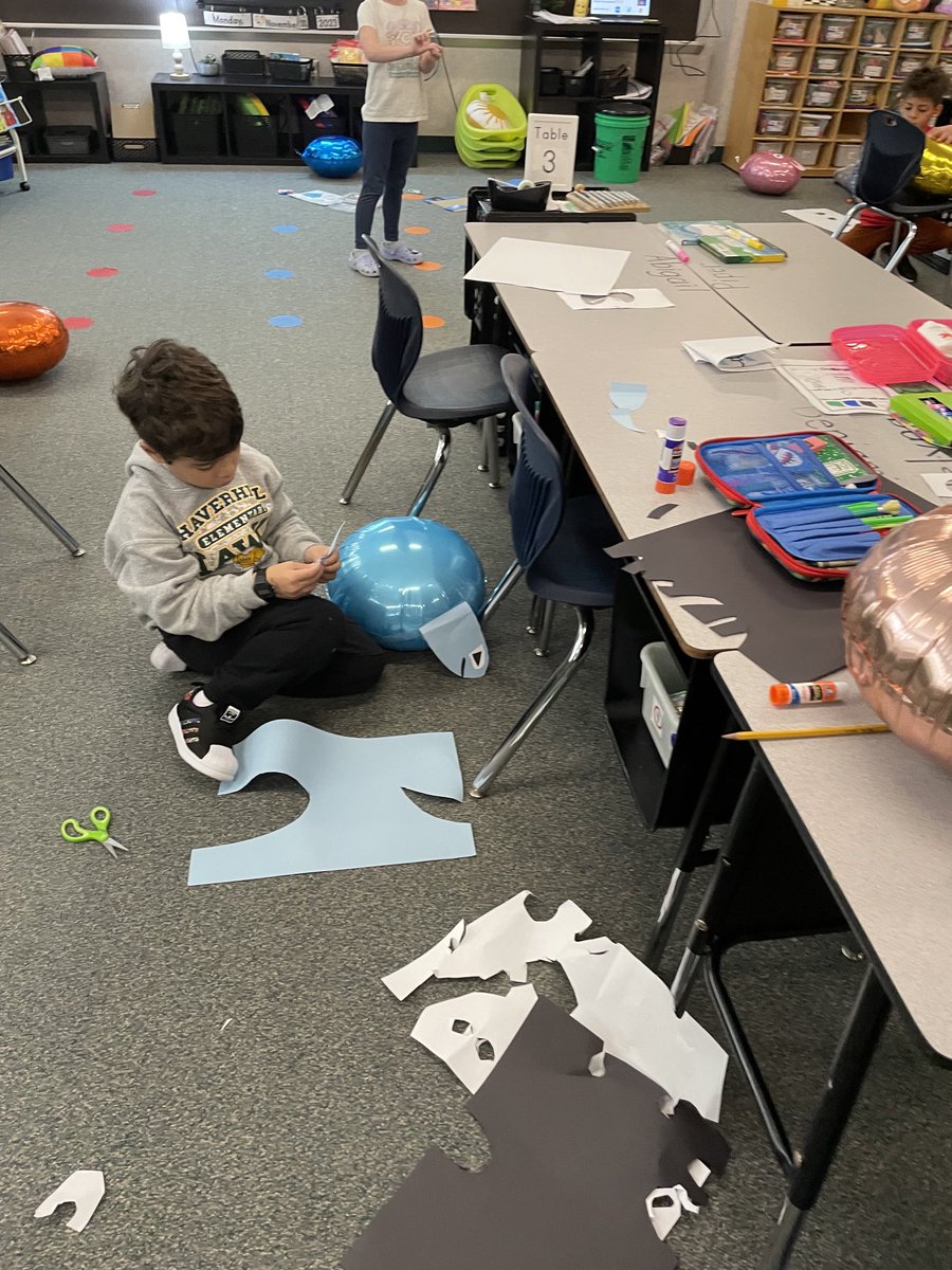 Mrs. Hixson tweet media