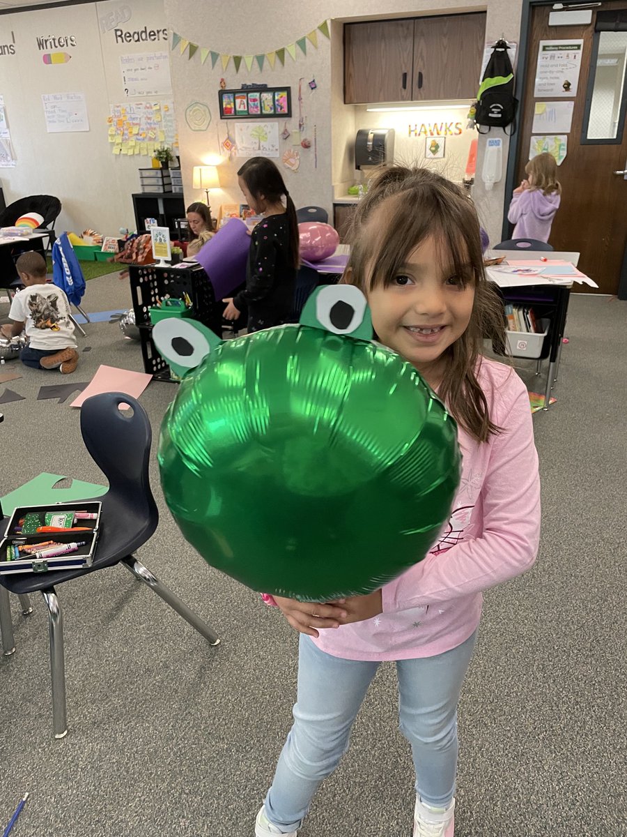 Mrs. Hixson tweet media