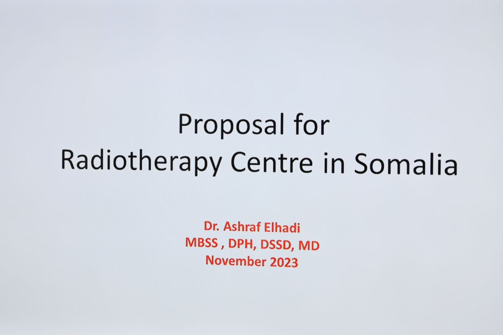 Invest_Somalia's tweet photo. Director of @Invest_Somalia, at @MoPIED_Somalia, Mohamed Dubo, &amp; team accompanied by Director of Planning Muse Mohamed had a meeting with a Sudanese investor who intends to set up a Radiotherapy Center in Somalia to provide early detection &amp; treatment of various types of cancer. https://t.co/tyqh2USX9D