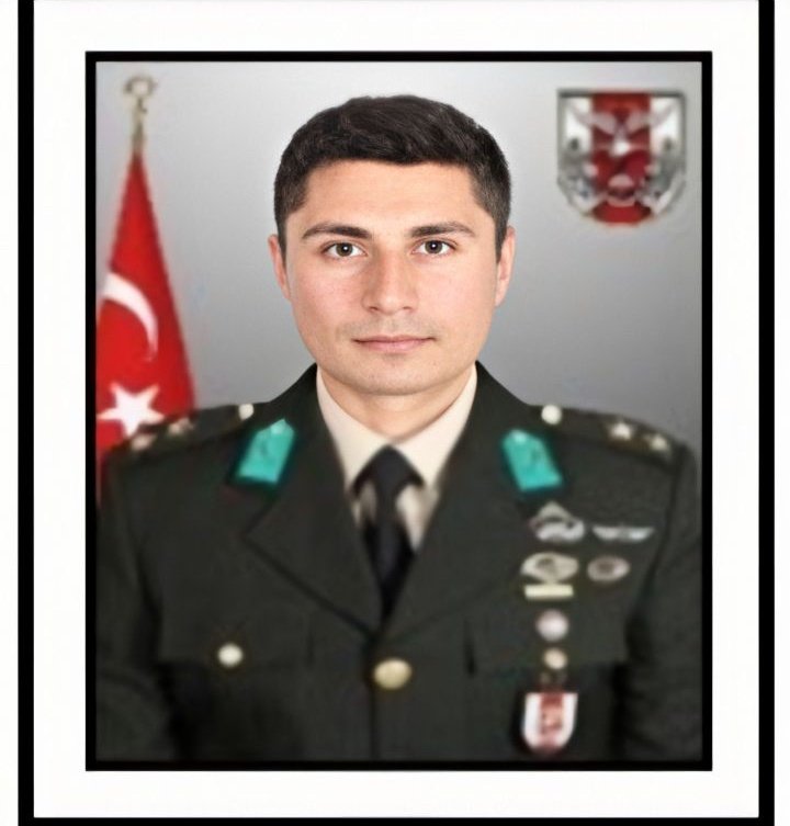 Bir yiğit şehit oldu. 

Ütğm. Abdullah Köse