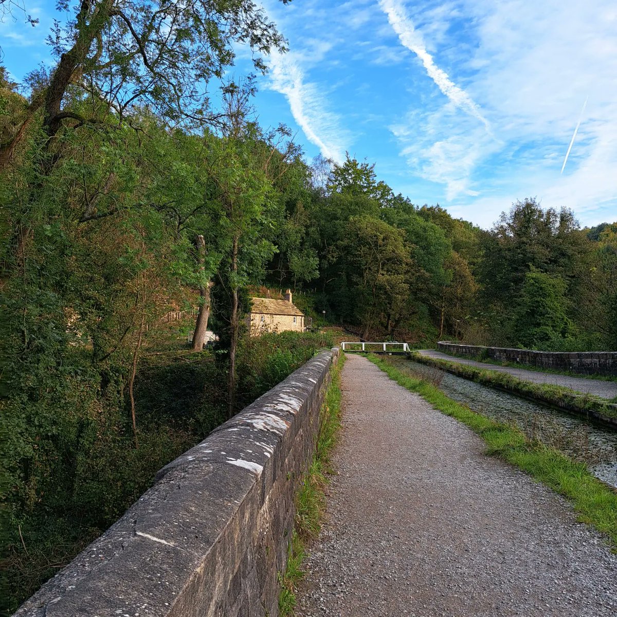 DVLrail's tweet photo. Blow away the cobwebs this week with a car-free walk in #DerwentValley 🥾

Head to https://t.co/acJdiXtGXG to find a route.

Photos show #CromfordCanal - hop on the train to #Cromford or #Whatstandwell to explore this beautiful place.

#Nottingham #Derby #Matlock #Derbyshire https://t.co/pRW2Fzf6Pr