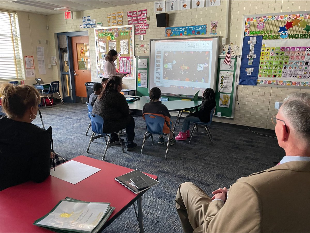 GaleBaileyES's tweet image. Big thanks to Dr. Lowndes &amp;amp; Ms. Wilson for their visit to Ms. Johnson’s class, where she brilliantly integrated Space Foundation’s teachings into her curriculum. 🚀✨ 🦁#Education #Innovation #Learningforeveryone