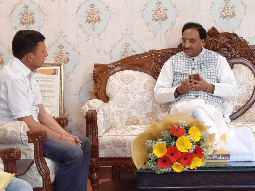 NandanBohara13's tweet photo. पूर्व मुख्यमंत्री उत्तराखण्ड सरकार, पूर्व केन्द्रीय शिक्षा मंत्री भारत सरकार आदरणीय श्री रमेश पोखरियाल निशंक जी का NIOS D.El. Ed. संगठन की ओर से बहुत-बहुत आभार व धन्यवा।🙏
@DrRPNishank https://t.co/SdChiLGjKo