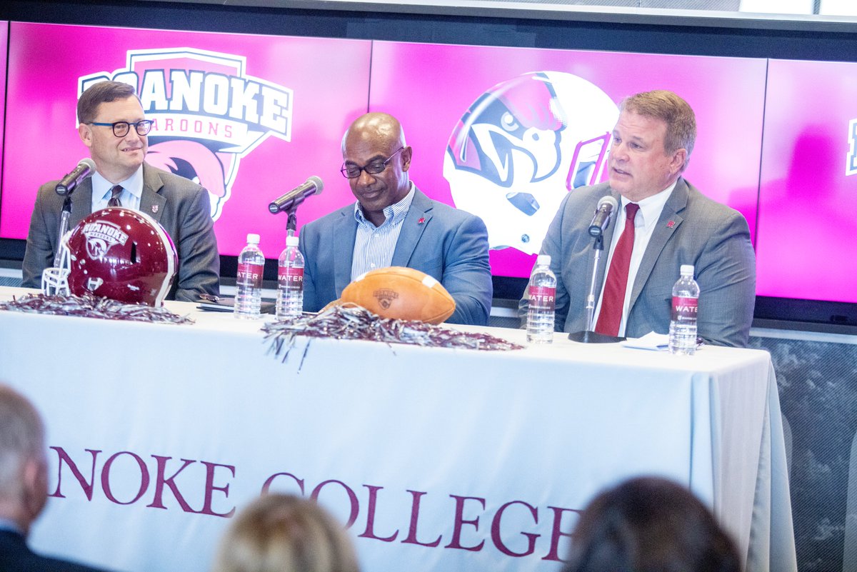Roanoke College tweet media