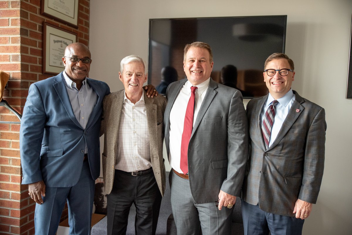 Roanoke College tweet media