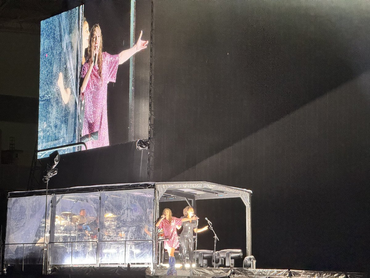 Oh hey there, Rio de Janeiro! Hey Taylor! How y’all doing?