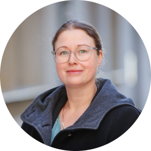 Iris Milde mit dem Deutsch-Tschechischen #Journalistenpreis 2023 ausgezeichnet 
Unsere Öffentlichkeitsreferentin Iris Milde ist mit einem Preis gewürdigt wurden. Herzlichen Glückwunsch vom Team der EAS!
➡️Hintergründe und weitere Details  ea-sachsen.de/dossier/
#evlks #Sachsen