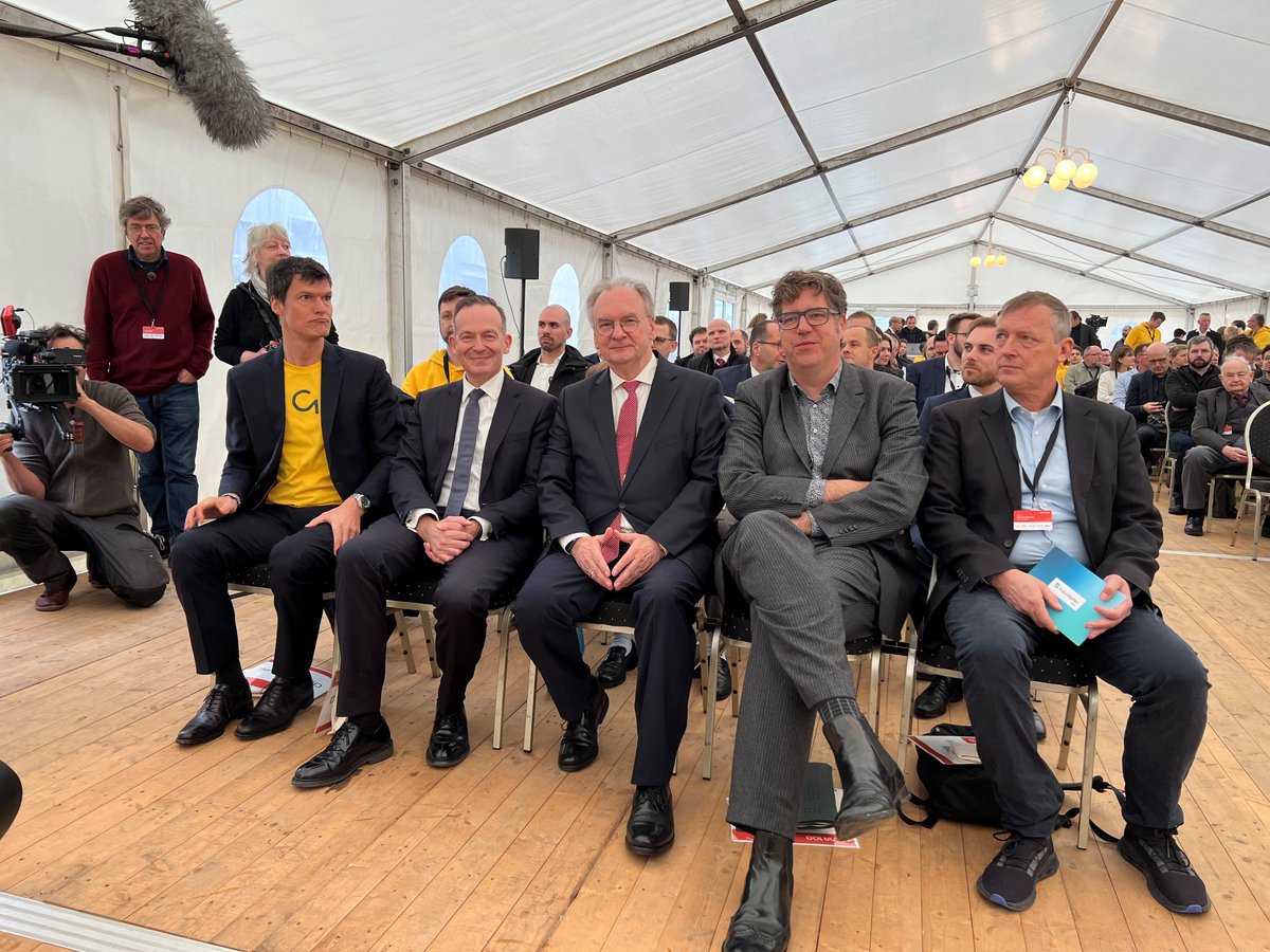 Sachsen-Anhalt tweet media