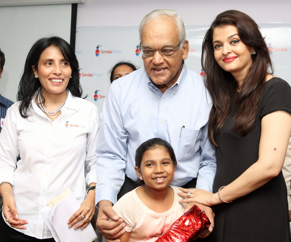 SmileTrainIndia's tweet image. On this "Day of Smiles," November 20th, we fondly remember our dearest #SmileMaker, Shri Krishnaraj Rai, on his 85th birth anniversary.
We are grateful to our goodwill ambassador Aishwarya Rai Bachchan for her commitment to support 100 surgeries for children with clefts this…