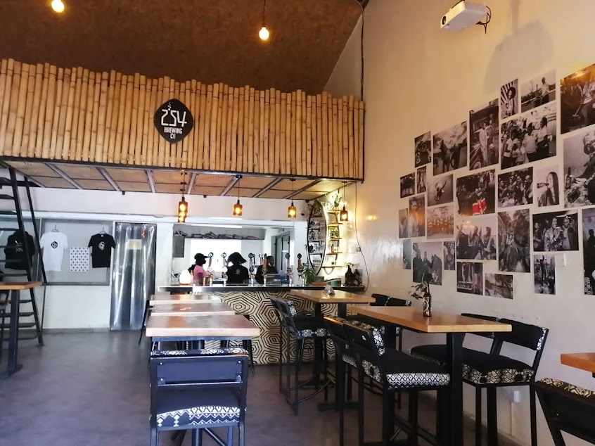 DaviesKinanga's tweet photo. Best Places To Visit In Kikuyu Town

1. @254brewingco
Grab your squad visit the 254 Tap Room. 

Fees: Ksh 1500 or 1000 per person for a group of 10. An explanation of how beer is made is done.

Then Beer tasting, 5 of your choice at 650 Bob.

Check 👉 https://t.co/WxRTzyPFbR https://t.co/RXz7pVbhRX