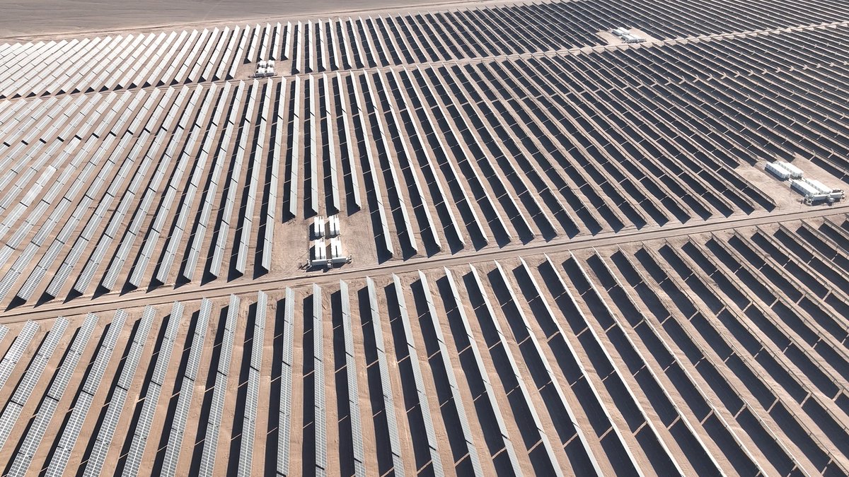 nuevamineria's tweet photo. Sistemas de almacenamiento: El freno al vertimiento de las energías limpias https://t.co/14pk6kGEwC https://t.co/OfcbfO1C3D