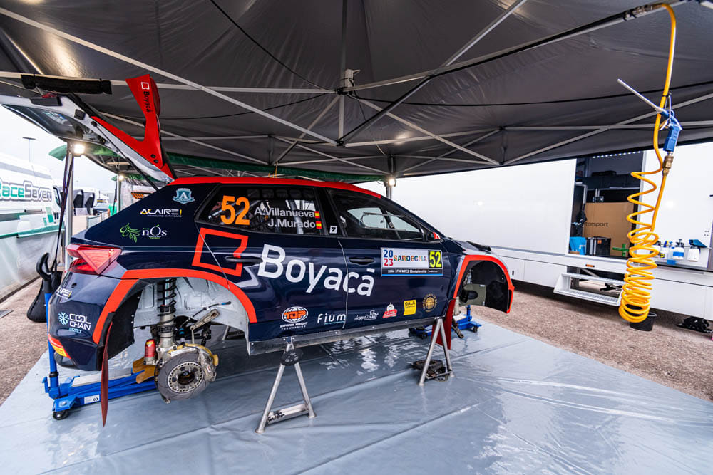 RaceSeven.com tweet media