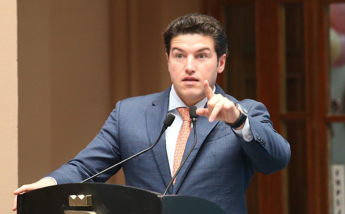 Dos gobernadores

Samuel García, quien solicitó una licencia para dejar el cargo de gobernador de Nuevo León, no consigue resolver un conflicto político-jurídico con el Congreso local. El estado norteño enfrenta una situación insólita: tiene dos gobernadores, uno designado por