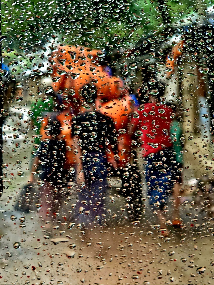 The rain in the refugee Camp in Cox's Bazar.

The rain gives me hope that my Community, #Rohingya refugees can grow #Vegetables for their families. 
And it also threaten that there are families on the landslides risky areas, they may face difficult.

#RohingyaCrisis #Photography