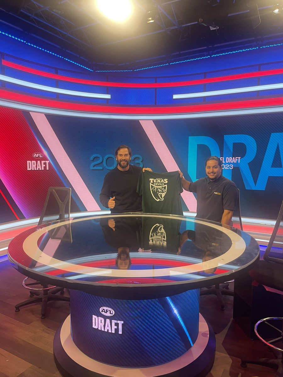 ntxdevils's tweet image. What an amazing @afl draft night at the @FOXFOOTY studios! The @ntxdevils made sure the club was there and represented in Melbourne!

@USAFL1997 #football #aussierules @TasmaniaDevils_ @AFLTasmania @BrandTasmania