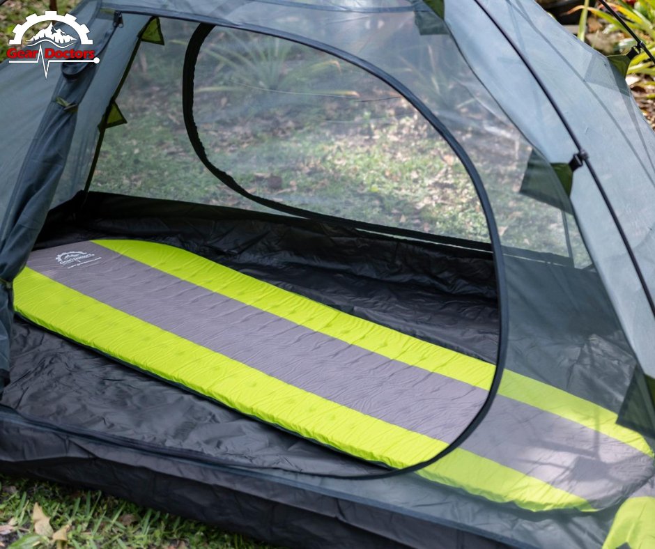 🌙 GearDoctor Sleeping Pad: Your Dream Comfort Under the Stars! 🌟 Experience the ultimate in outdoor comfort with our self-inflating sleeping pad! Crafted for adventurers who demand quality rest during their journeys. Here's why it's your perfect companion under the night sky