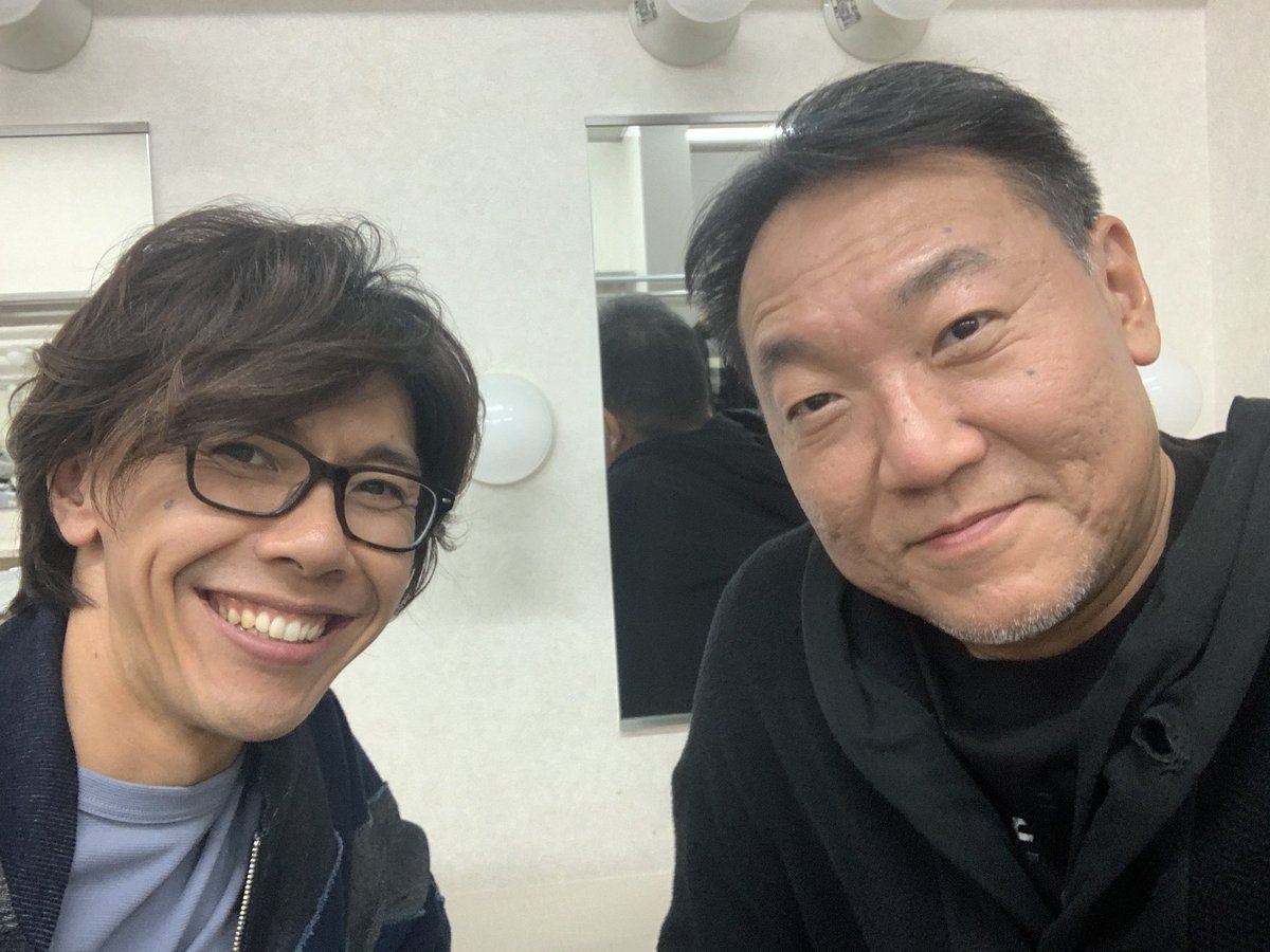 5tAkUyA5's tweet photo. ケルチェス役 山野井仁さんと。
重厚ながらお茶目なお医者さんでした。

様々な作品でご一緒させていただいておりますが、ジョジョでシーザーの父マリオとして来てくださった時は嬉しかったですね🫧
 #ストテラグリム https://t.co/FPz8EYVKn0