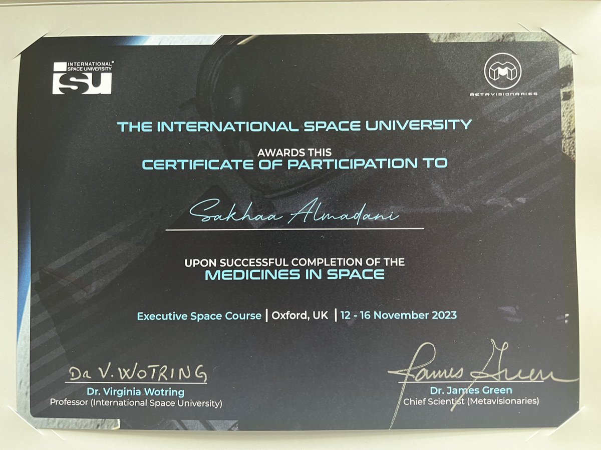 SakhaaHM's tweet photo. Thrilled to have completed the first Executive Space Medicine Course at #Oxford, UK! Being both a participant student and @metavisionaries organizer. The course lectures were organized with @ISUnet and it included a lab day at the University of Oxford’s first Space Innovation Lab https://t.co/YyTGhnqeuS