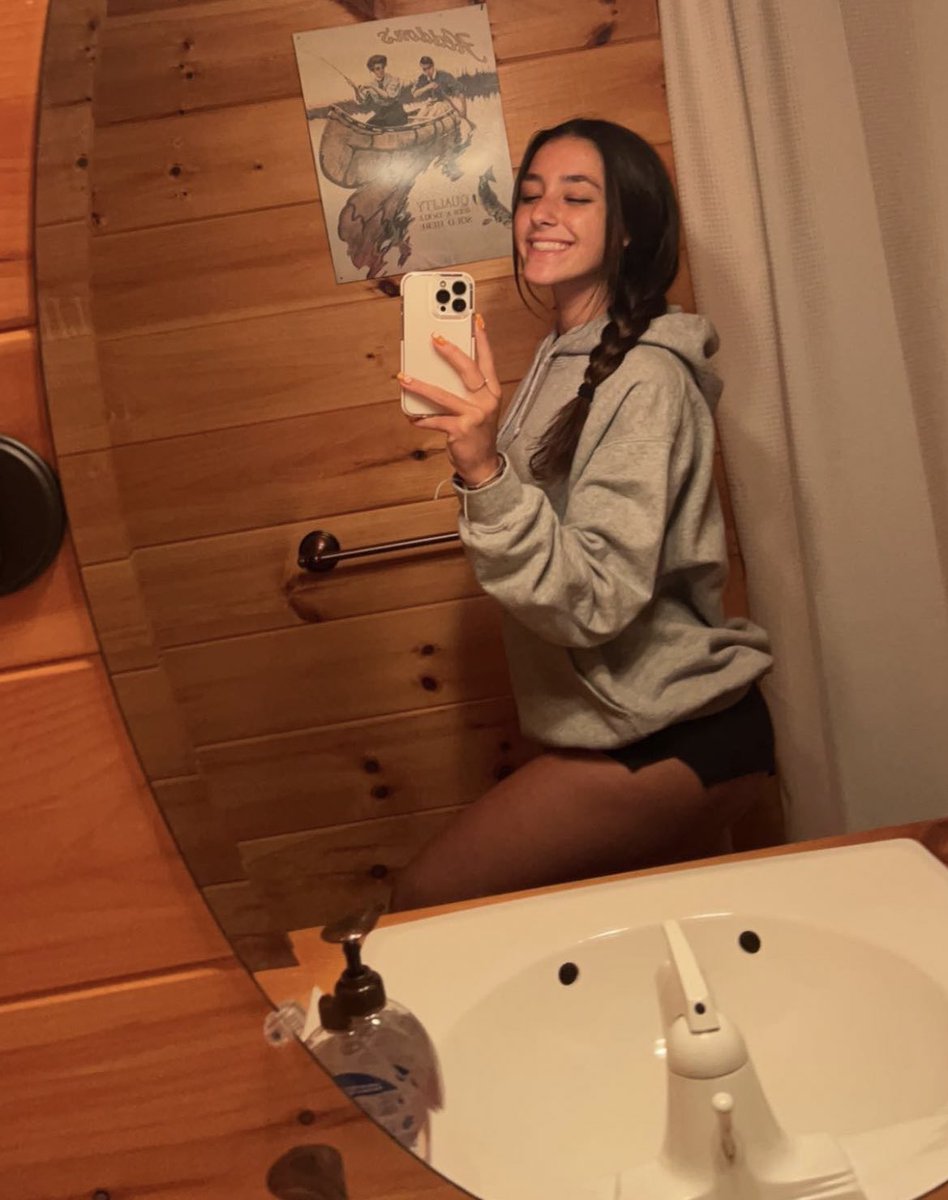 DeaTheGod's tweet photo. Good morning beta boys. I had to step away from twitter, but I’m back and more dominant than ever. What pathetic sluts are up for a drain today??

Findom femdom homeworkslave blackmail homewrecker paypig cashcow alpha sub cei sph cbt Skype humiliation https://t.co/UdGQfkzJlr