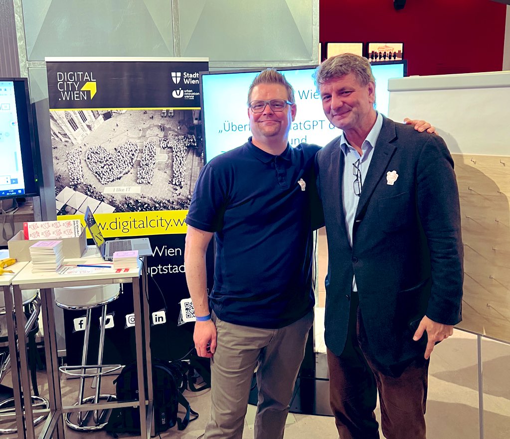 sindrewimberger's tweet photo. Entdecken Sie die Magie der Künstlichen Intelligenz bei den Digital Days 2023! 🌟 besuchen Sie uns am #KI Stand der @Stadt_Wien.

Lassen Sie sich inspirieren, vernetzen Sie sich mit Gleichgesinnten und entdecken Sie die zauberhafte Welt der KI.
#DiDays #DiDays23 @DigitalCityWien https://t.co/pzjmTptzPc