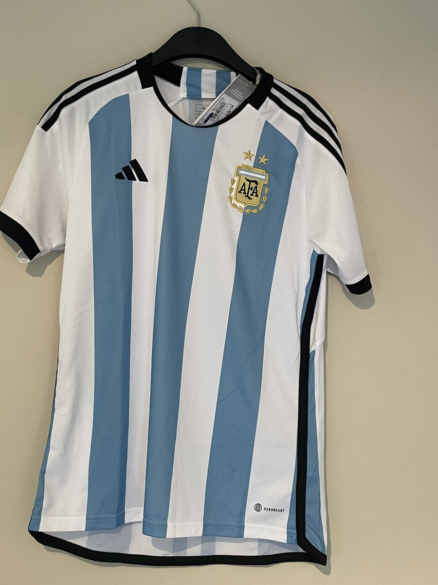 AFS_Belgium's tweet photo. All our national teams shirts are now lowered in price 🤑
Here are some of the shirts for sale: 
1. Mexico: was €54, now €44!
2. Netherlands: was €44, now €39!
3. Argentina: was €79, now €64!
4. France authentic: was  €49, now €44!

➡️ https://t.co/0FyB90ppct https://t.co/5A1BpfFged