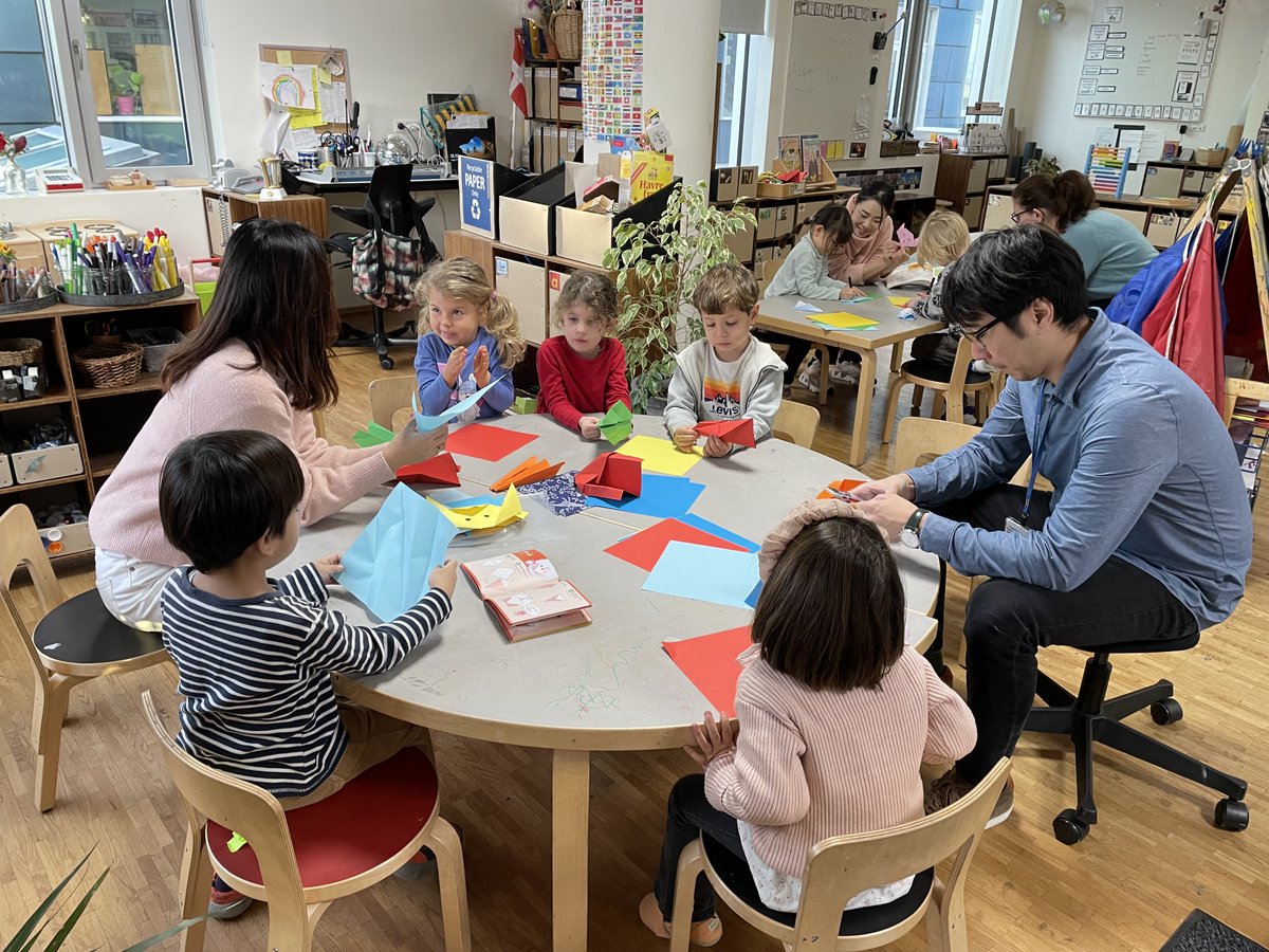 CIS early learners' explorations continue! As a part of their #materials #unitsofinquiry, they have continued to explore paper. They read a story, entitled  The Origami Master by @Lachenmeyer
Parents came and teach them how to make origami.
#earlylearning #reggioemilia #pypschool