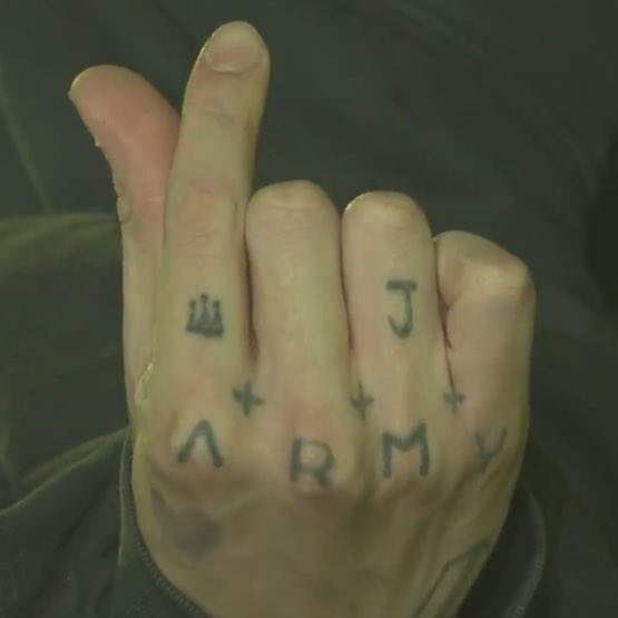 itsbtszone's tweet photo. jungkook showing his ‘ARMY’ tattoo 😭 https://t.co/nRg2llgq2A