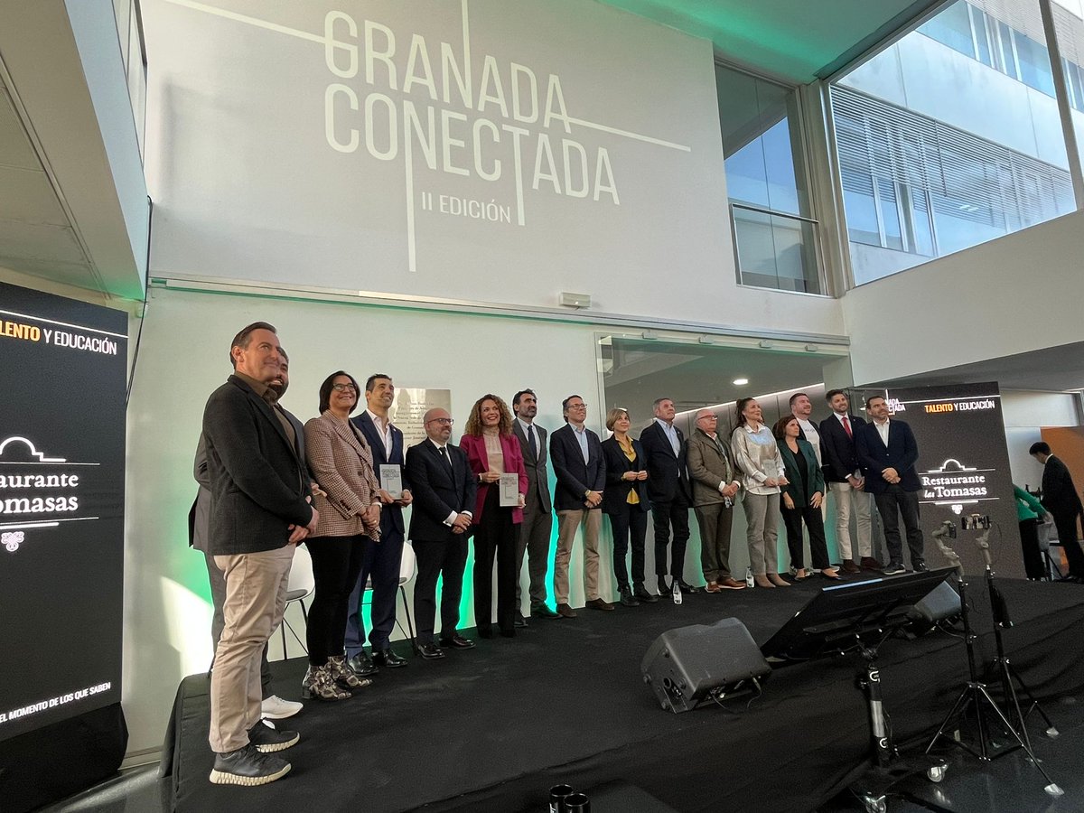 @GranadaConect #ForoTalento | Como siempre, interesante foro en #GranadaConectada, que ha reunido a líderes y expertos para debatir sobre talento y educación, y el papel que desempeñan estos en el futuro de Granada 🌟 🌐Podrás ver el foro completo en la web y redes sociales de @GranadaConect