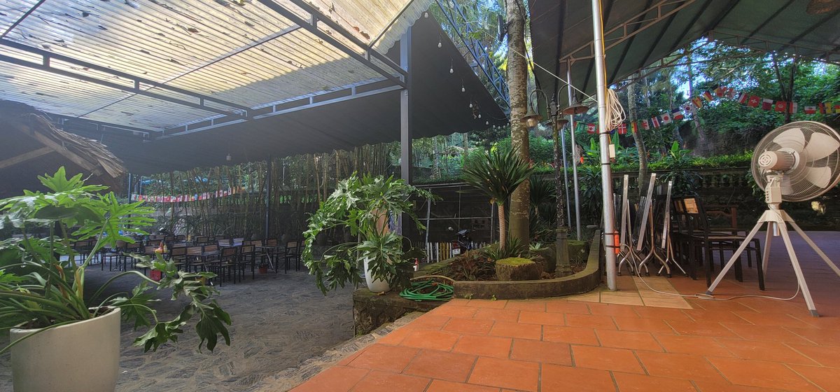 SpacePitours's tweet photo. Bavi Vietnam 😍🇻🇳
who would like to visit ....
#pinetwork #Travel #travelvietnam #Vietnam #Hanoi #traveler #travelling #travelling #TravelTheWorld #travelgram #traveldiaries #agoda #makemytrip #photography #traveloka #photo #traveler #travelvietnam #Asia #couchsurfing https://t.co/TyTM3mr83A