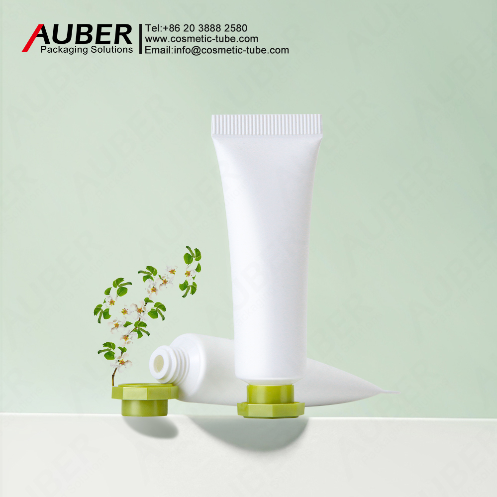 AuberPackaging's tweet photo. Choose Auber Packaging’s D19mm PCR tube sustainable packaging for your #skincare #cosmetics brands and make a positive impact on the environment today. 🌿 #SustainablePackaging #RecycledPlastic #PCRtubes #Ecofriendly #AuberPackaging #SqueezeTubes

https://t.co/jHNbd16nnf https://t.co/Y70mUfQkNO