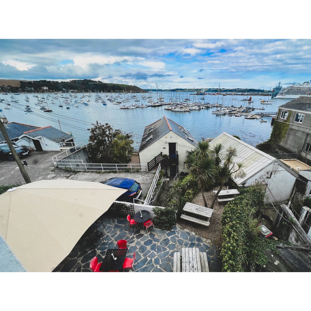 SBCProperty's tweet image. The Lookout l Falmouth Cornwall 

• A licensed restaurant with harbour views
• Rare outdoor seating area located in the busy Cornish town of Falmouth

For sale : £98,750 for the Business
For rent : £22,500 per annum