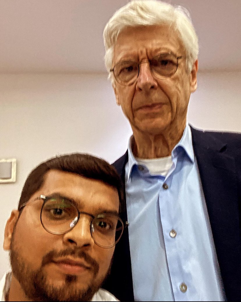 akhilkothari47's tweet photo. One with the Master! 

@FIFAcom @IndianFootball https://t.co/zz5VkbPQZd