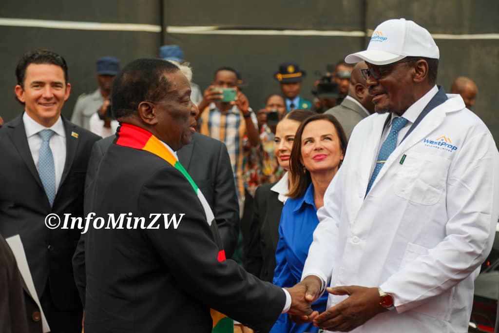 InfoMinZW's tweet photo. His Excellency President Mnangagwa @edmnangagwa has arrived at Millennium Heights for the groundbreaking ceremony.

There are 2 blocks already existing at the site. One is under construction, and the  ground breaking by President Mnangagwa is for the construction of 1000 housing units.