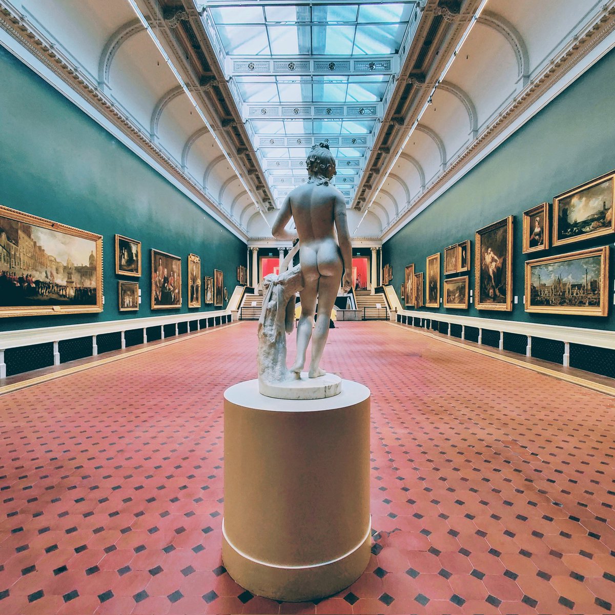 Bababelachan's tweet photo. True nature of self
Revealed in public display
Stance #apprehensive
#haiku #haikufeels #WritingCommunity #vss365 #vsspoem #poetrytwitter https://t.co/zh0phhIqip