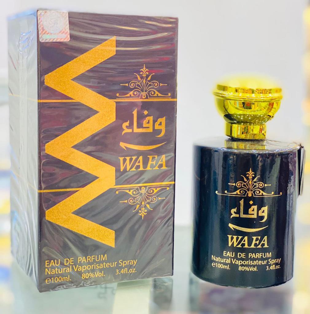 NdeyeTalla2's tweet photo. Parfum ma diay 😭🥰.
Prix 3500f cheroul tei nexna ❤️ https://t.co/Mw0bYGIkTG