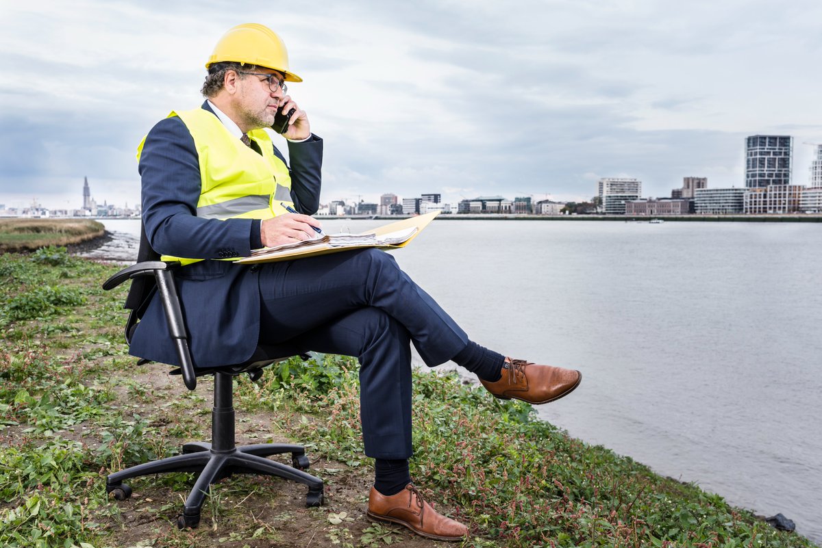 Koen_Kennis's tweet photo. De in #Antwerpen geplande fiets- en wandelbrug over de #Schelde wordt zoveel meer dan een mobiliteitsproject. #DeGroteVerbinding Lees meer: https://t.co/UBKnlwO0T0 https://t.co/xBrePwyffq
