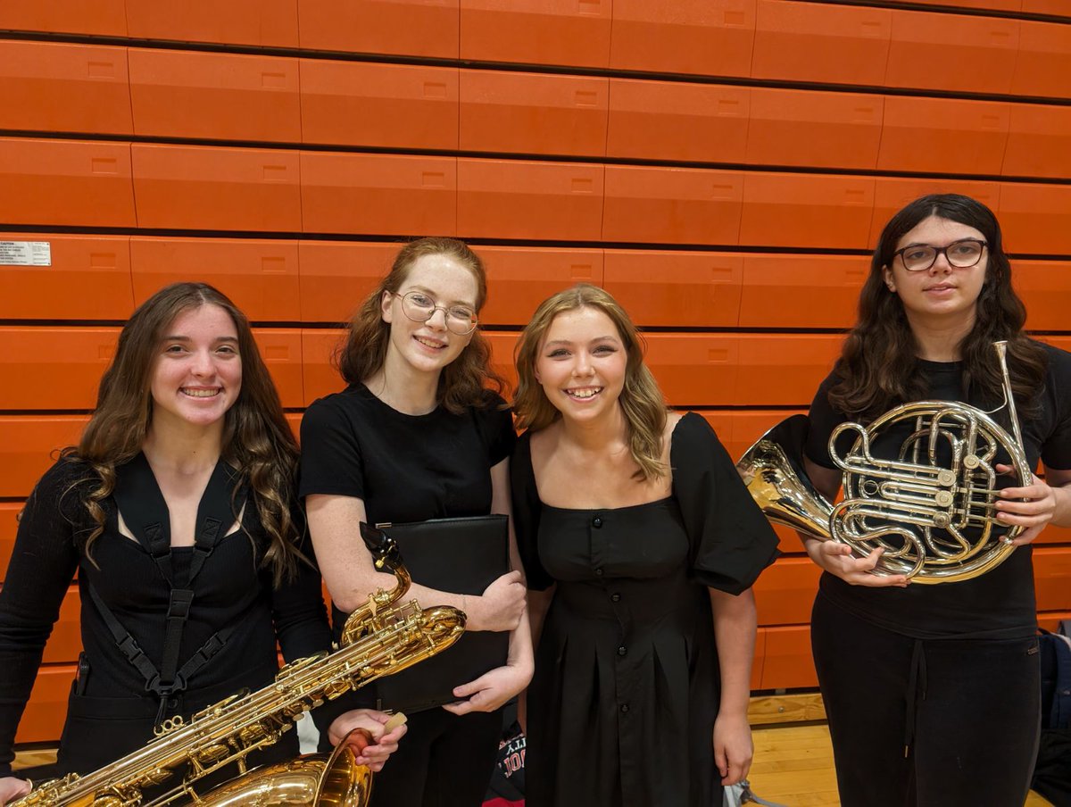 MexicoHSBands's tweet photo. Congratulations to Emily Bennett, Anna Fox, Cosette Laffan, and Abbi Trani for their performance at NYSSMA Zone 4 Area All-State this past weekend in Phoenix. All of the ensembles performed at an incredibly high level, and we were proud to have you represent Mexico Academy! https://t.co/yIaBWhqVRC