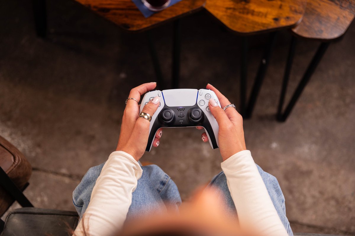 NMA Media tweet media