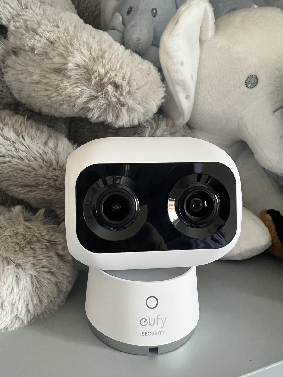 EufyOfficial's tweet image. 4K Dual-Cam, 8x Zoom, 360° with Pan &amp;amp; Tilt…say hello to the Indoor Cam S350 📹🏡  

#BlackFriday deal 👉 eufyofficial.com/hQZ0ye

🇺🇸 $30 Off
🇬🇧 £40 Off
🇩🇪 €30 Off

 #indoorsecuritycamera #nannycamera #eufyDualCam