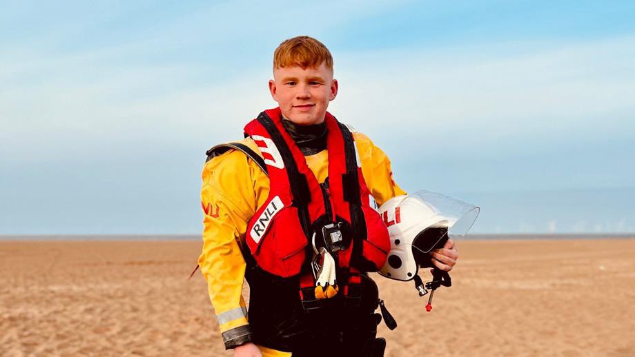 📰  News Alert 📰

Skegness RNLI welcomes new volunteers: A lifesaving force of fresh faces

Read the full story 👇
rnli.org/news-and-media…