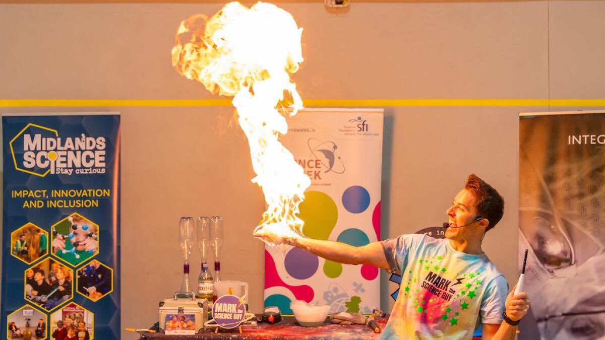 Discovery Day at @midlandsscience was an absolute blast 🔥🤩✨#ScienceWeek2023 Thanks to the almost 1000 people who turned up! 🤩🎉🫶🏼