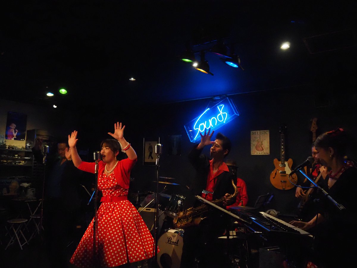 ripitup626's tweet photo. 11.18
LUCKY_LIPS OLDIES LIVE
#ラッキーリップス
#luckylips
#oldies
#oldiesbutgoodies
#オールディーズ
#ロカビリー https://t.co/2tTJfvYaoU