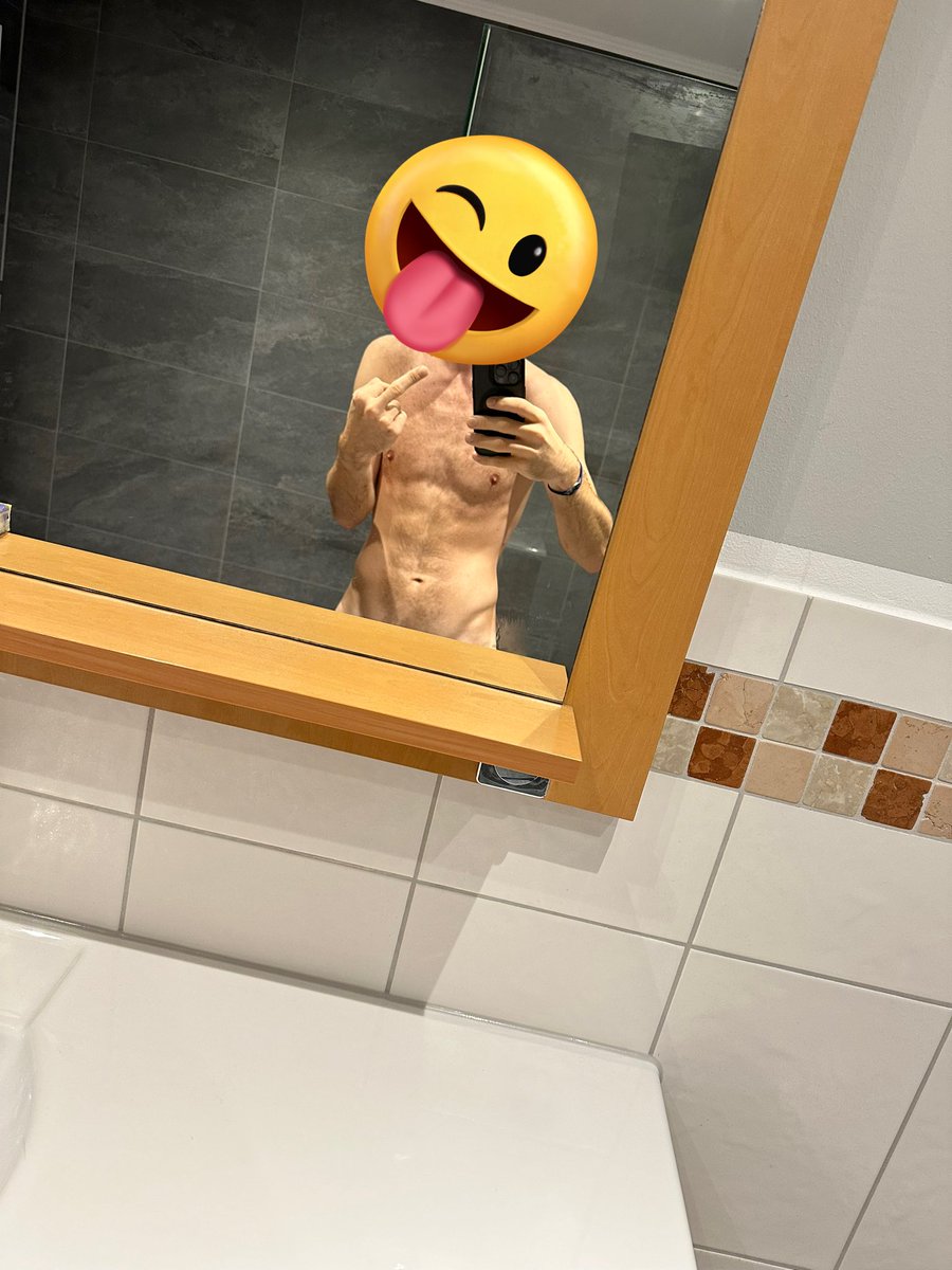 Welcher Loser möchte heute gemolken werden? Antreten! Abdrücken! 😈🤑
#findom #cashpig #zahlsklave