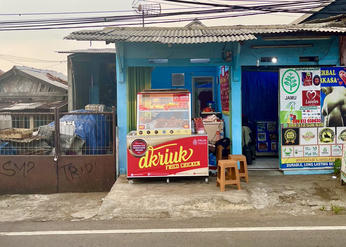 marjono__'s tweet photo. Nyeritain ttg franchise sampe trending topic!
Kalau gitu mari kita lanjut Part 2!

Gua baru aja buka kemitraan Dkriuk Pabuaran dan skrg mau bahas ttg sistem kemitraannya

Kalau kamu bingung dengan kemitraan/franchise, mangga disimak https://t.co/XHxTAizl0u