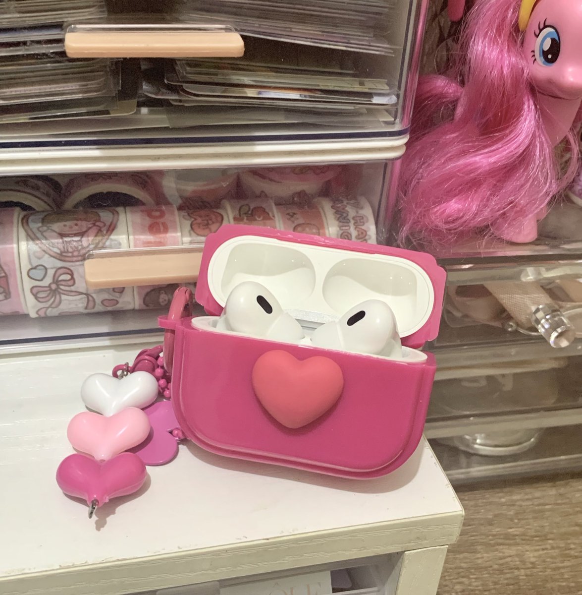 louvaisa's tweet photo. the 300₱ airpods on tt is LEGIT GUYS i'm obsessed https://t.co/YR7EW0JaAJ