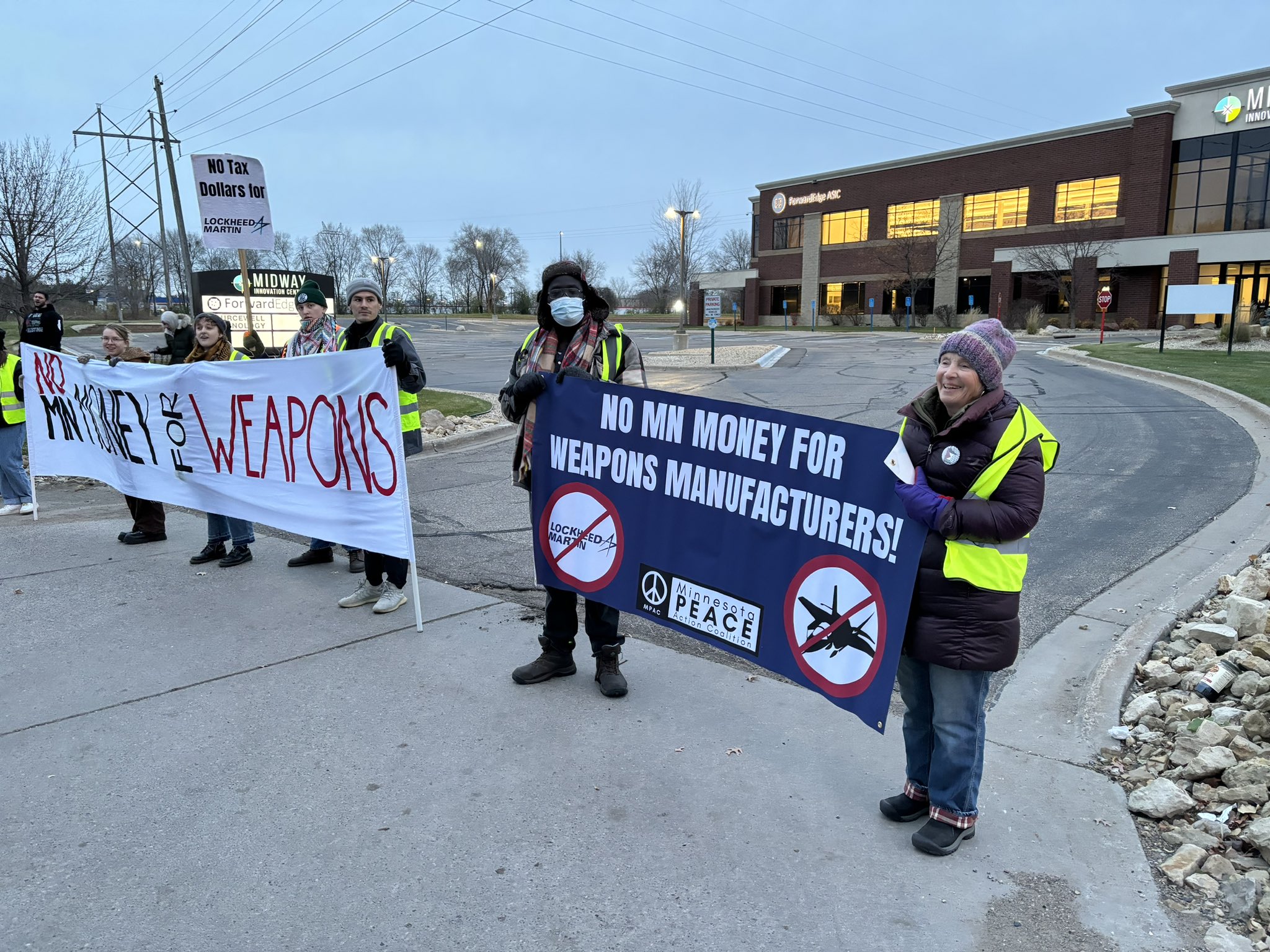 St. Paul picket at new Lockheed Martin site: 'No Minnesota money for  weapons manufacturers!' — Fight Back! News