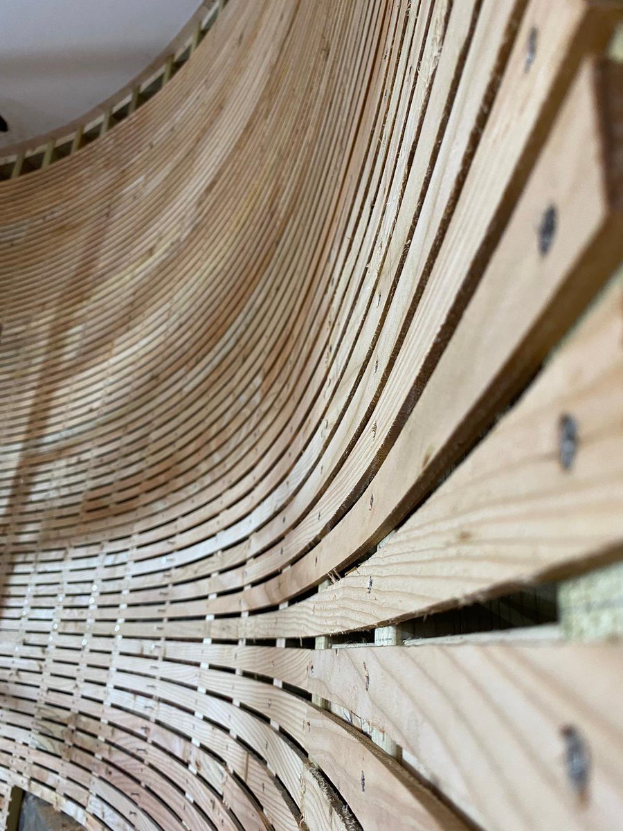 rmouldingandco's tweet photo. The Oval Office is taking shape at this country house we are restoring and refurbishing in Wiltshire.
Great work by the team - Andy, Paige and Brad! ๐
#studwall #workinprogress #detail #rmouldingandco #mouldingthebuilder #countryhouserestoriation https://t.co/6PYf0L1IDH