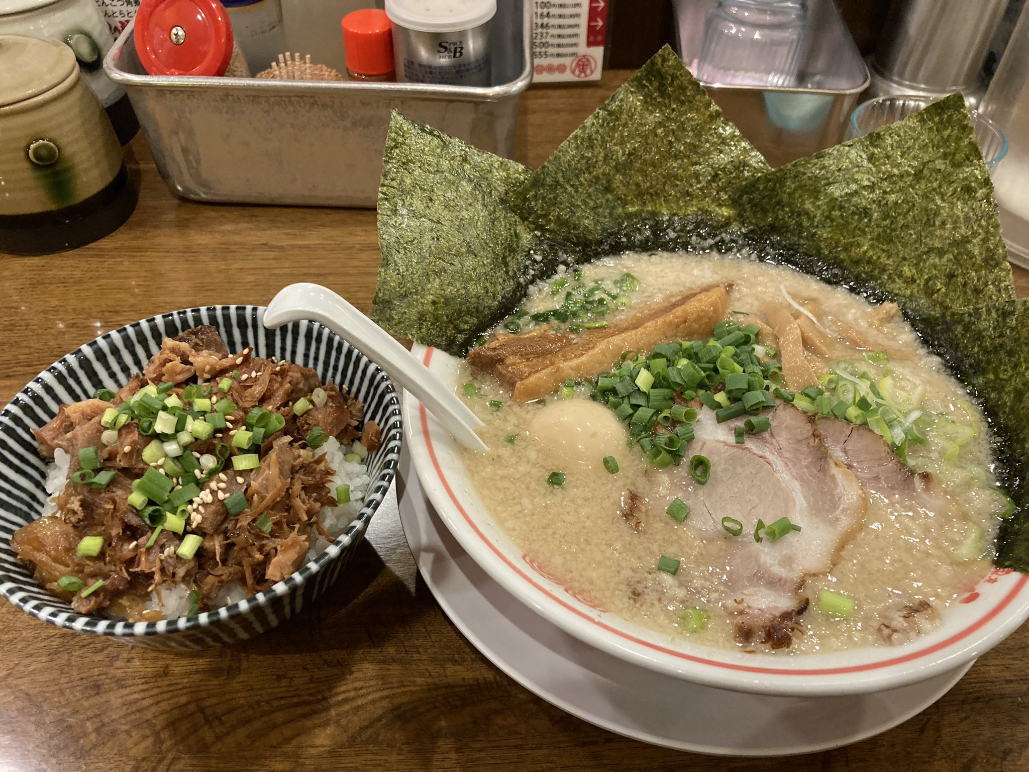 丼！ artk on X: 