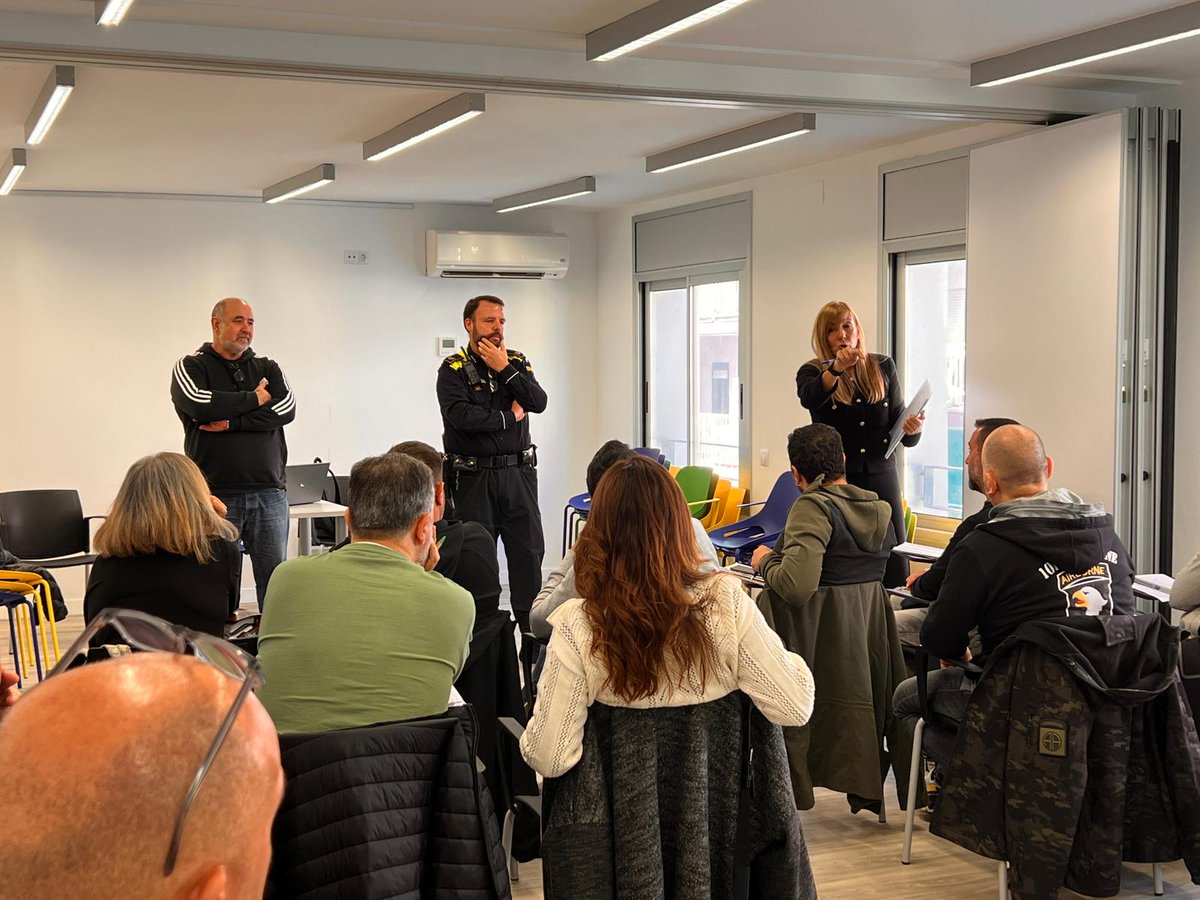 Formació Diputació de Barcelona tweet media